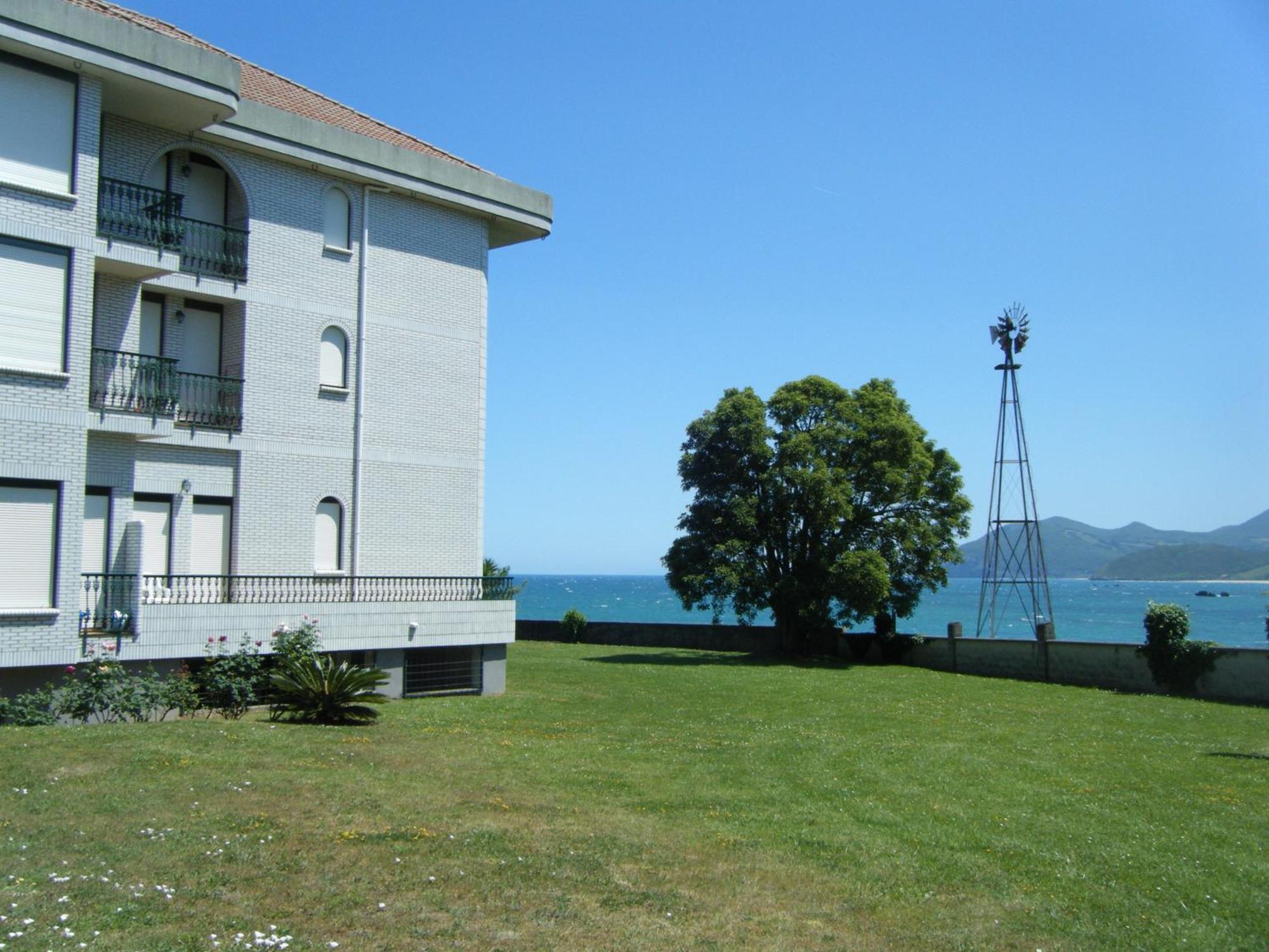 Apartamentos Salceda Noja Exterior photo